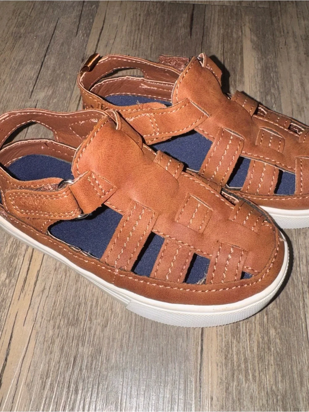 OshKosh B'gosh Tan/Brown Kids Closed-Toe Fisherman Sandals